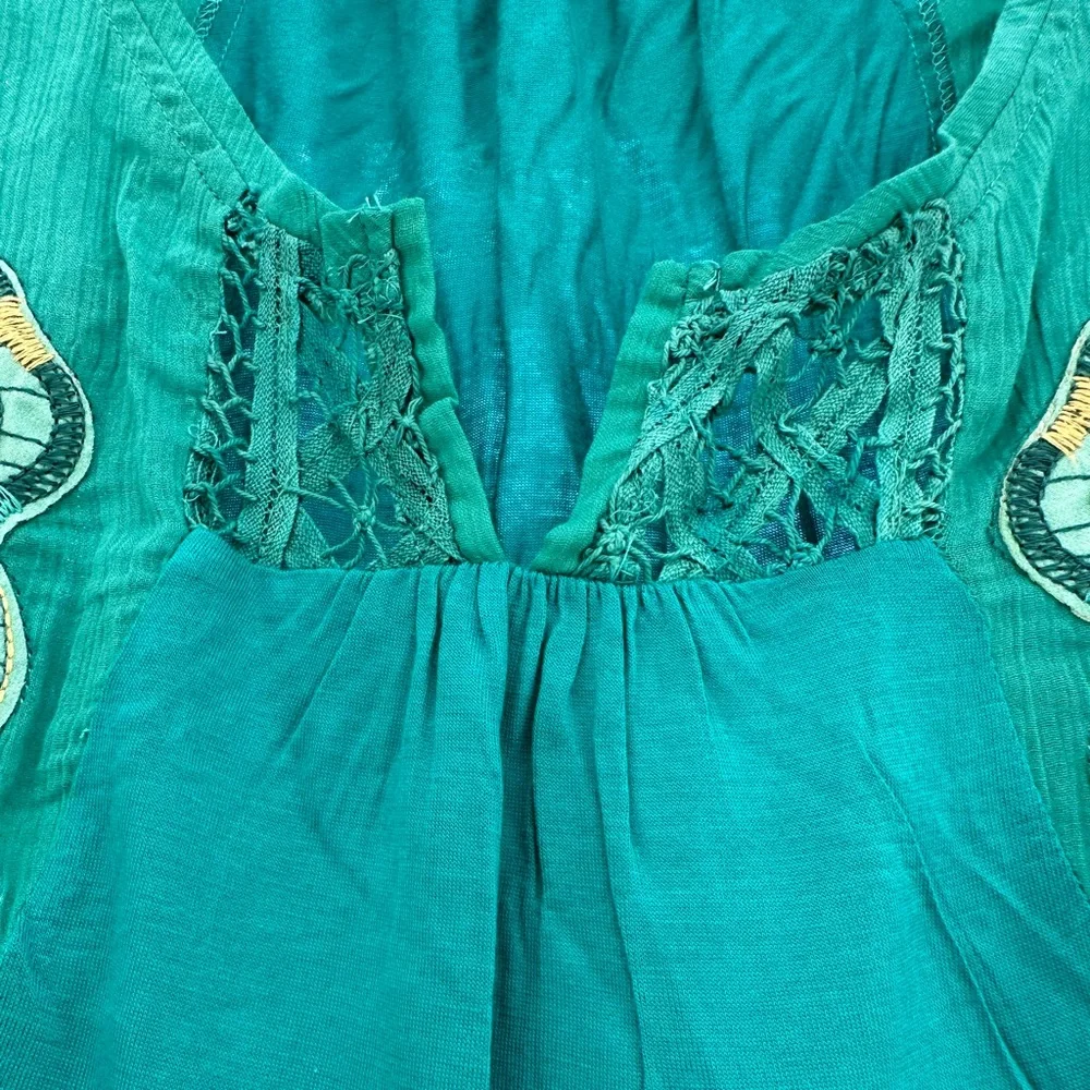 Lulumari NWOT Turquoise Yellow Green Top Shirt Appliqué Embroidered Large - Picture 3 of 13